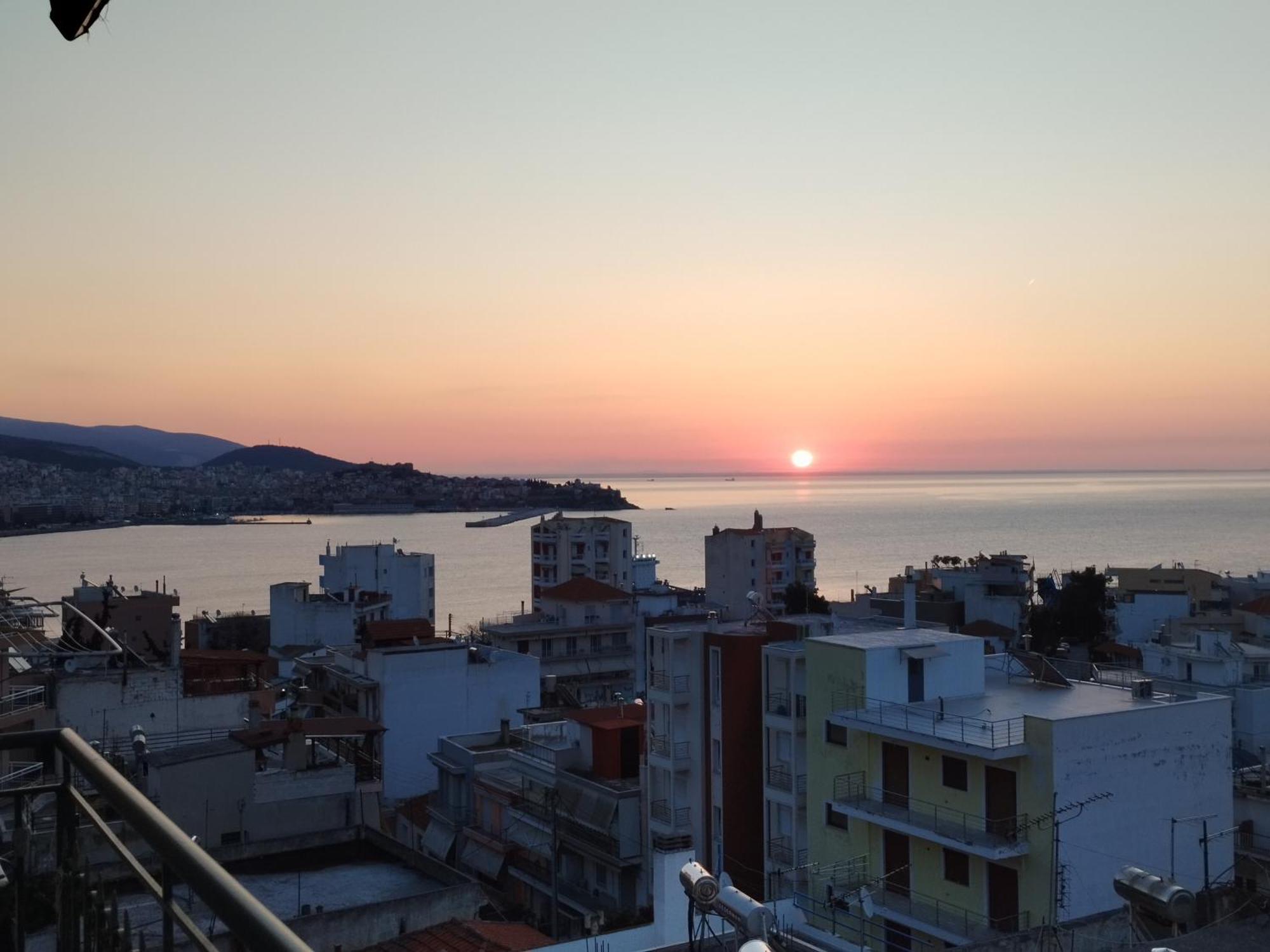 Kathys Sea View Apartment Kavala Extérieur photo